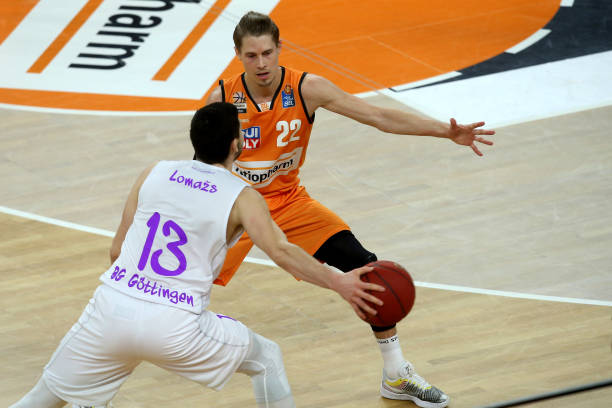 逐步发展 逐步发展