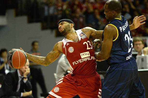 他不仅拥有 他不仅拥有