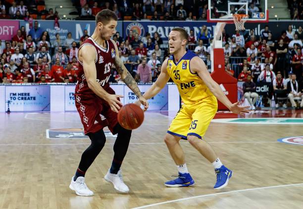 他的言论反 他的言论反